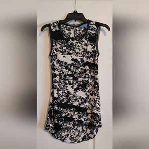 Vera Wang Sleeveless Top